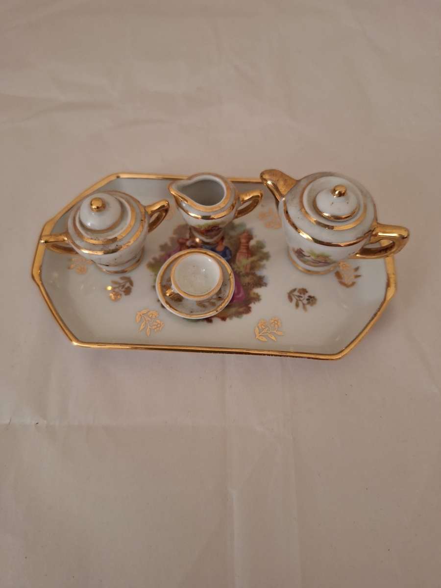 LIMOGES SMALL TEASET
